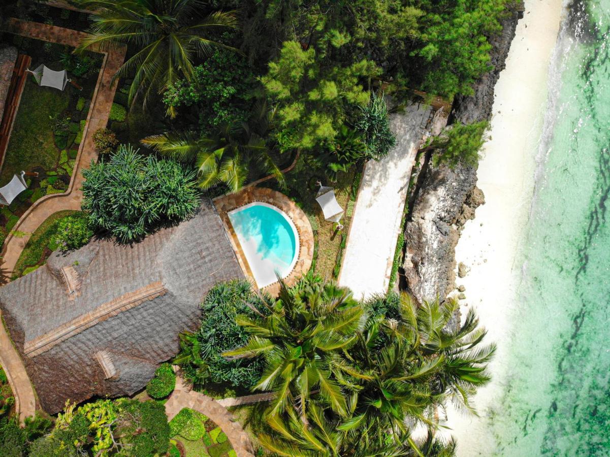 Tulia Zanzibar Unique Beach Resort พองเว ภายนอก รูปภาพ