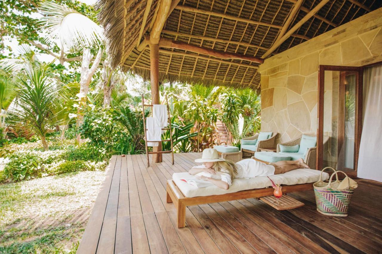 Tulia Zanzibar Unique Beach Resort พองเว ภายนอก รูปภาพ